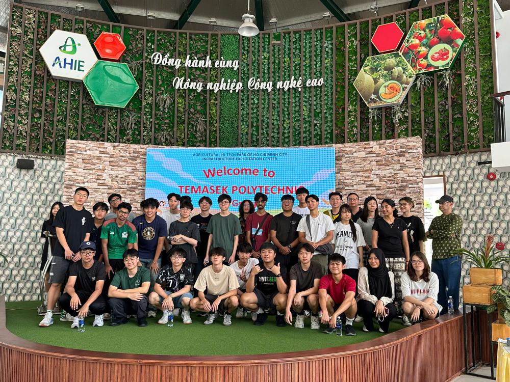 Trường Temasek Polytechnic Tham quan, Học tập, Trải nghiệm tại Khu Nông nghiệp Công nghệ cao Trường Temasek Polytechnic Tham quan, Học tập, Trải nghiệm tại Khu Nông nghiệp Công nghệ cao