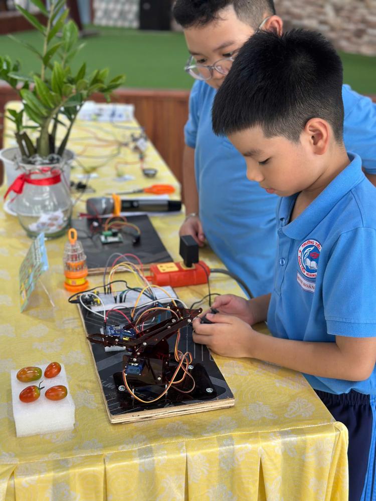 Trường TH Đinh Tiên Hoàng – Quận 1 Tham quan, Học tập, Trải nghiệm tại Khu Nông nghiệp Công nghệ cao Trường TH Đinh Tiên Hoàng – Quận 1 Tham quan, Học tập, Trải nghiệm tại Khu Nông nghiệp Công nghệ cao